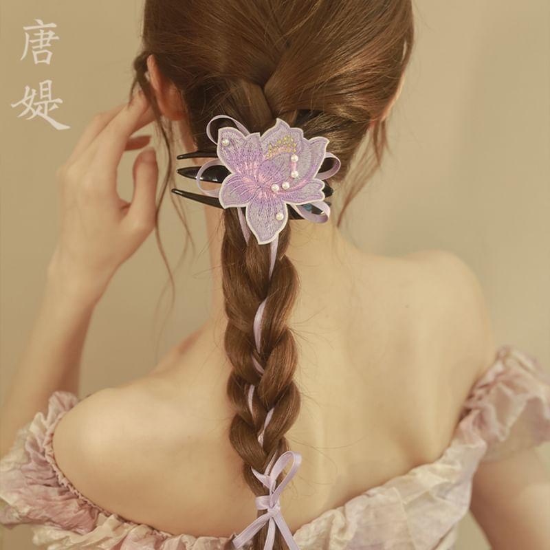 Floral Faux Pearl Fabric Ribbon Hair Clip Product Image