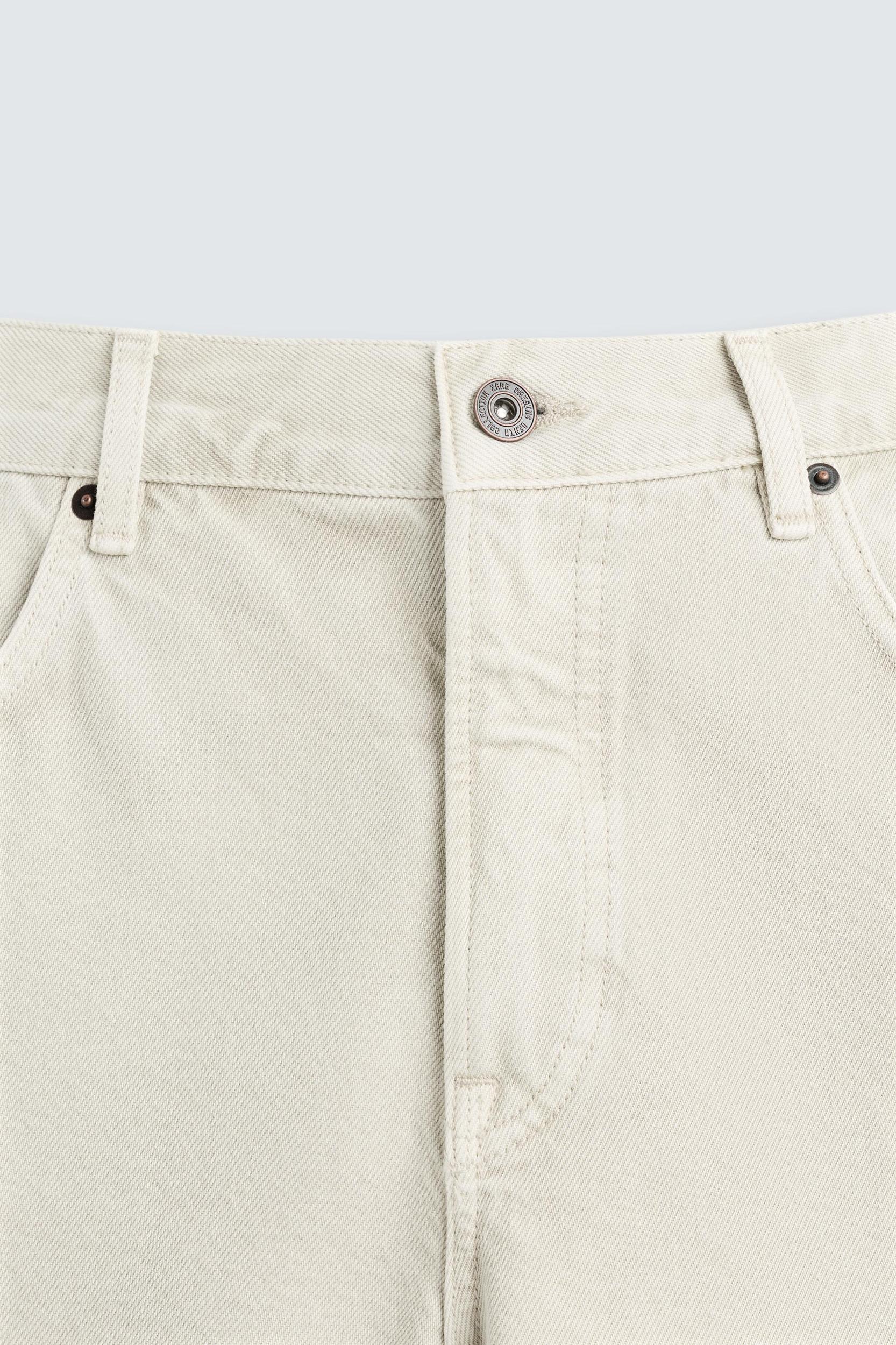 REGULAR FIT DENIM SHORTS Product Image