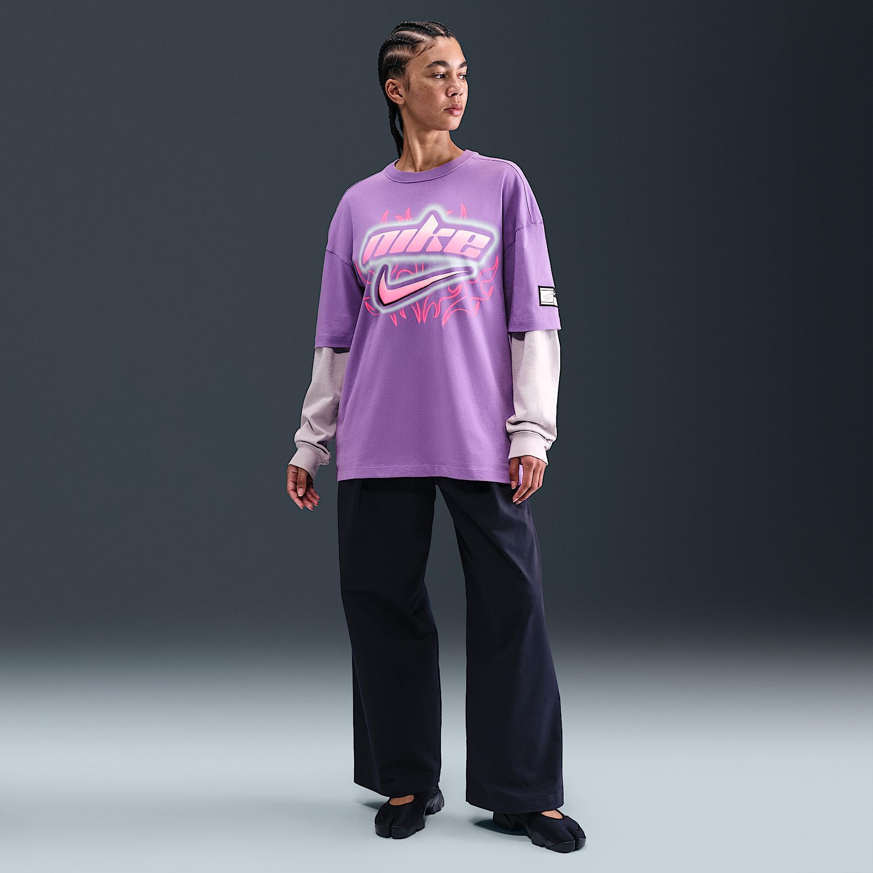 Womens Nike Sportswear Oversized Graphic T-Shirt | FZ1146-521 Product Image