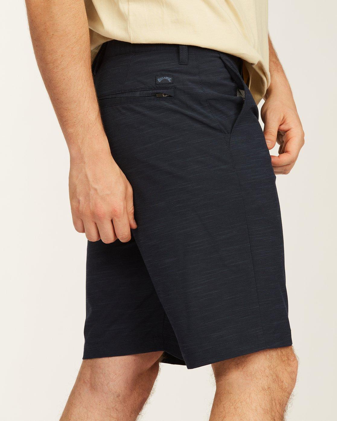 Crossfire Slub Submersible Shorts 21" - Navy Male Product Image