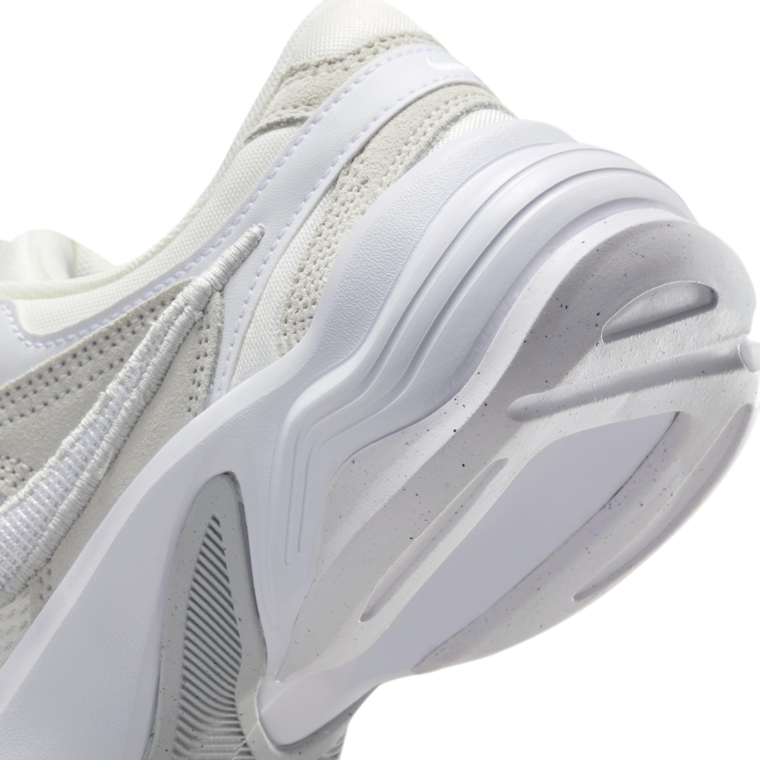 Nike Women's AL8 Shoes Product Image