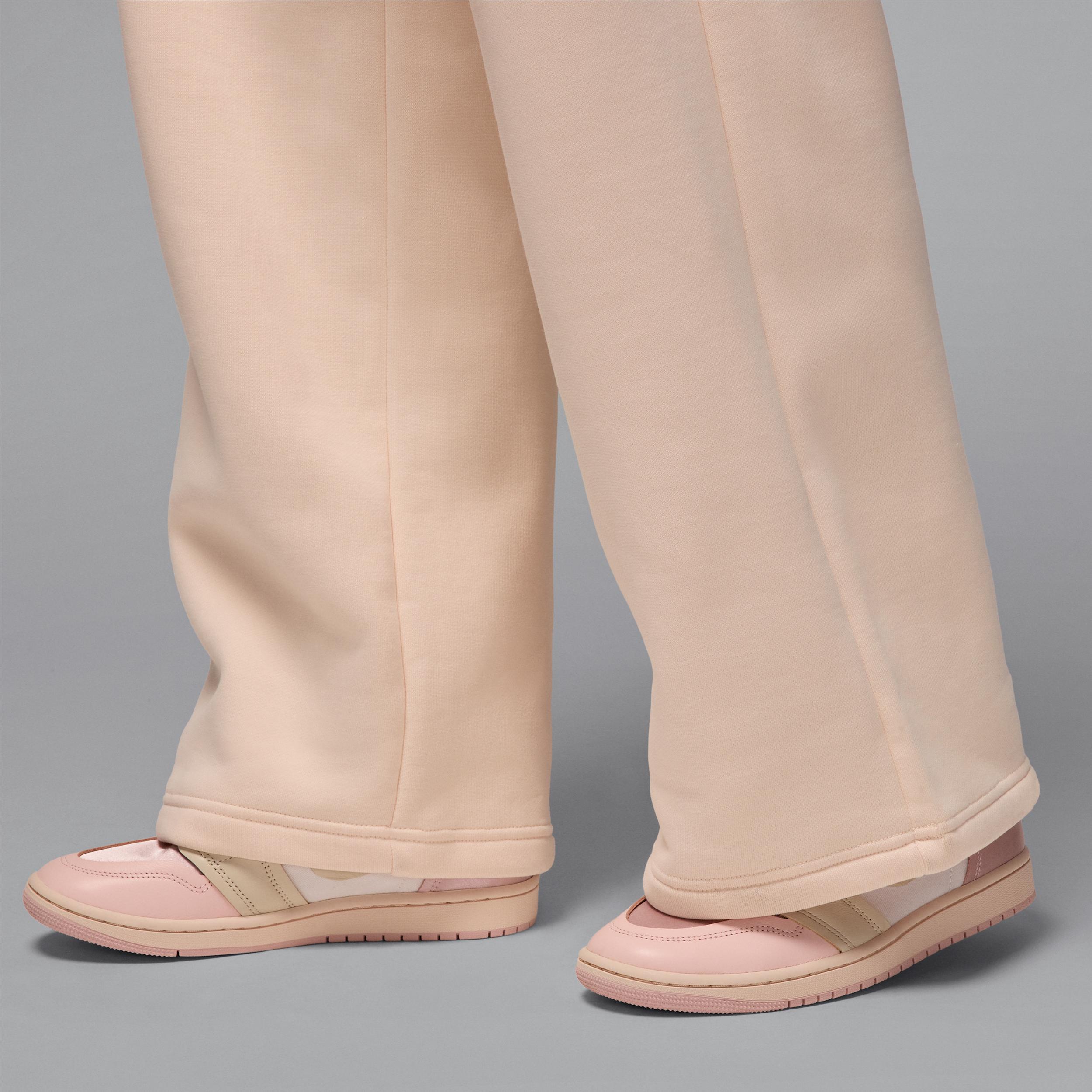 Women's Jordan Flight Fleece Open-Hem Pants Product Image