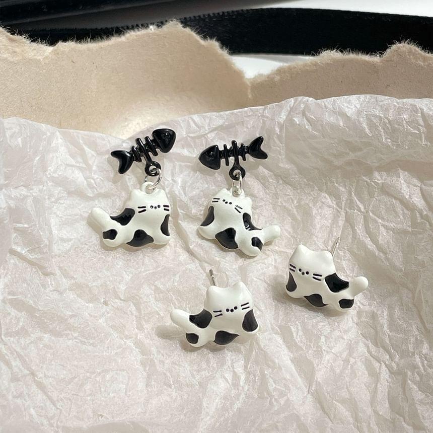 Cat Stud Earring / Set Product Image