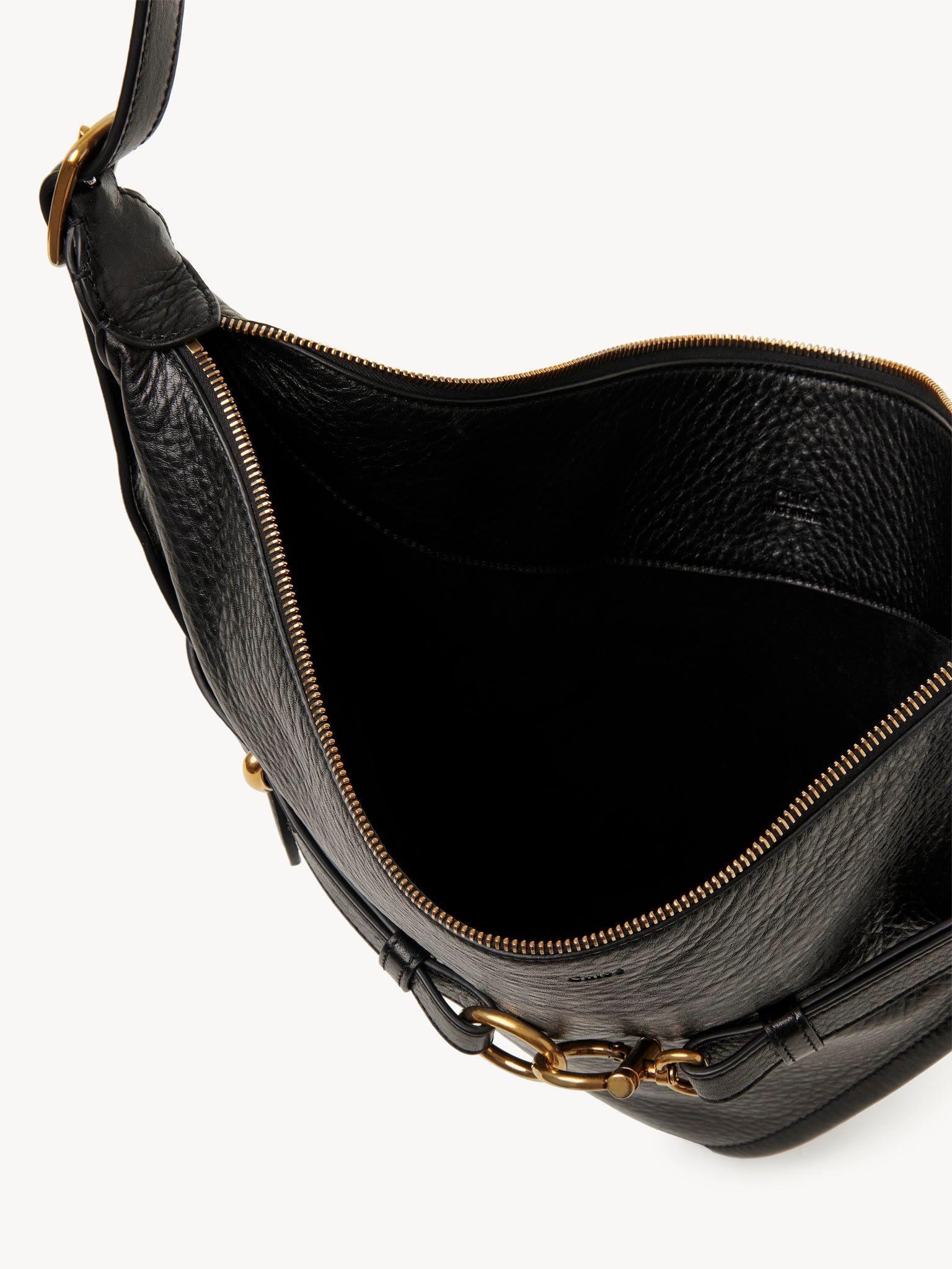 Cape bag in grained leather Product Image