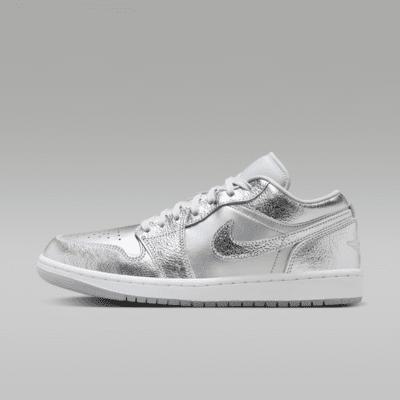 Jordan Womens Jordan AJ 1 Low SE - Womens Basketball Shoes Wolf Grey/Metallic Silver/Photon Dust Product Image