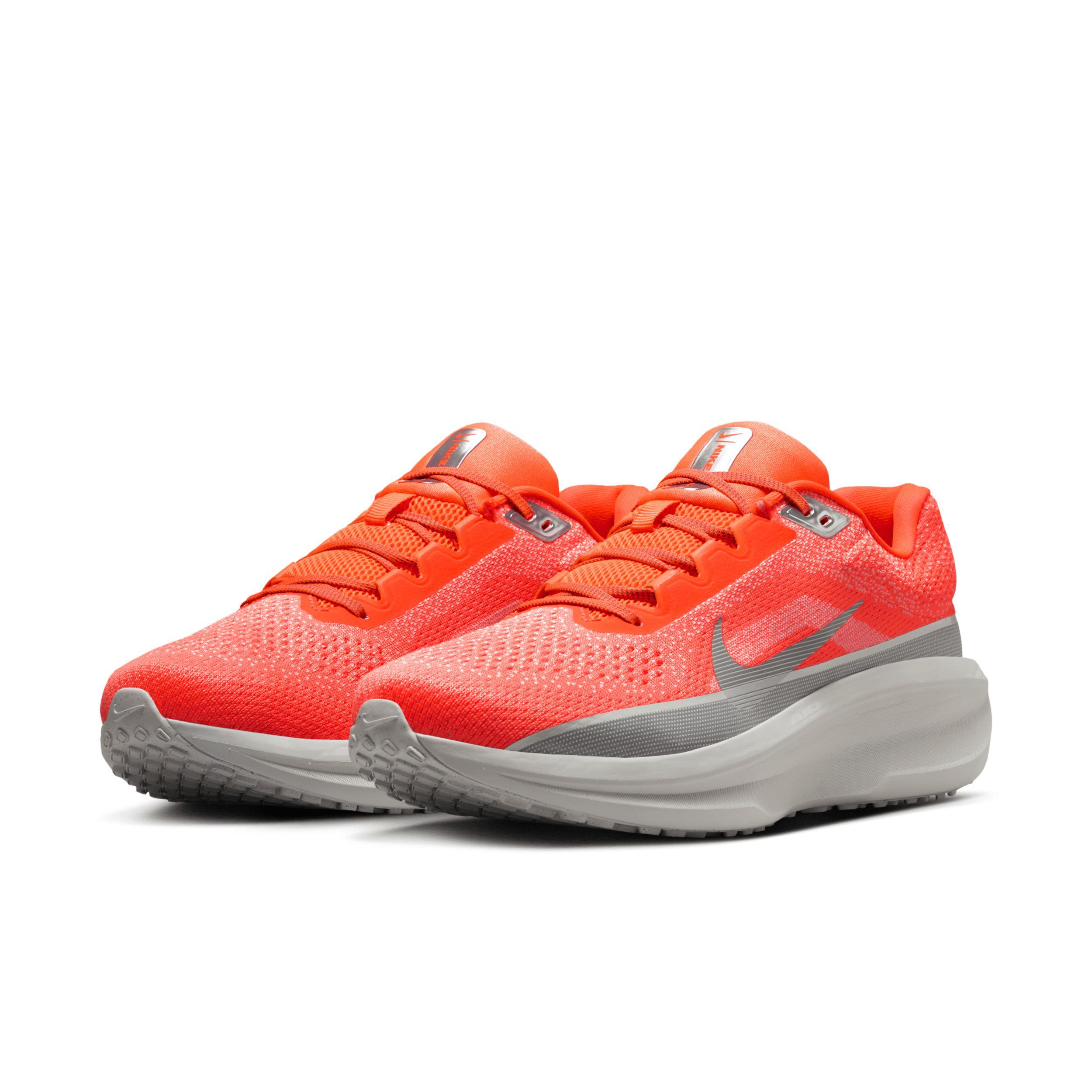 Nike Men's Winflo 11 PRM Road Running Shoes Product Image