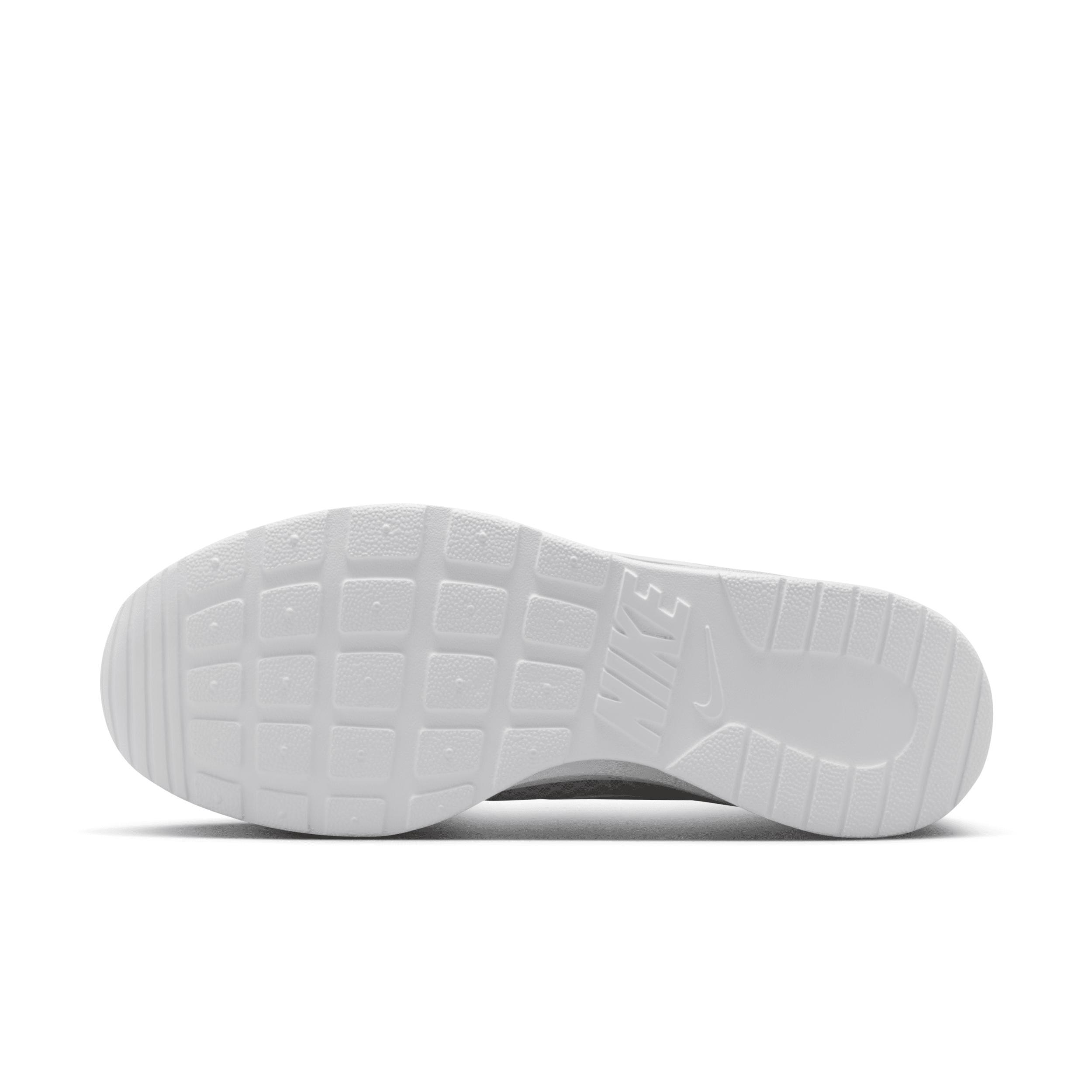 Nike Women's Tanjun Shoes Product Image