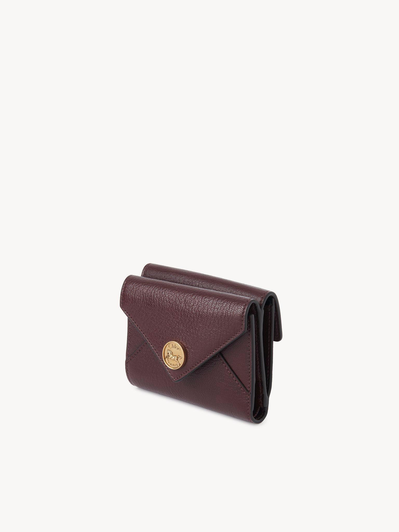 Small Envelope tri-fold in grained leather Product Image