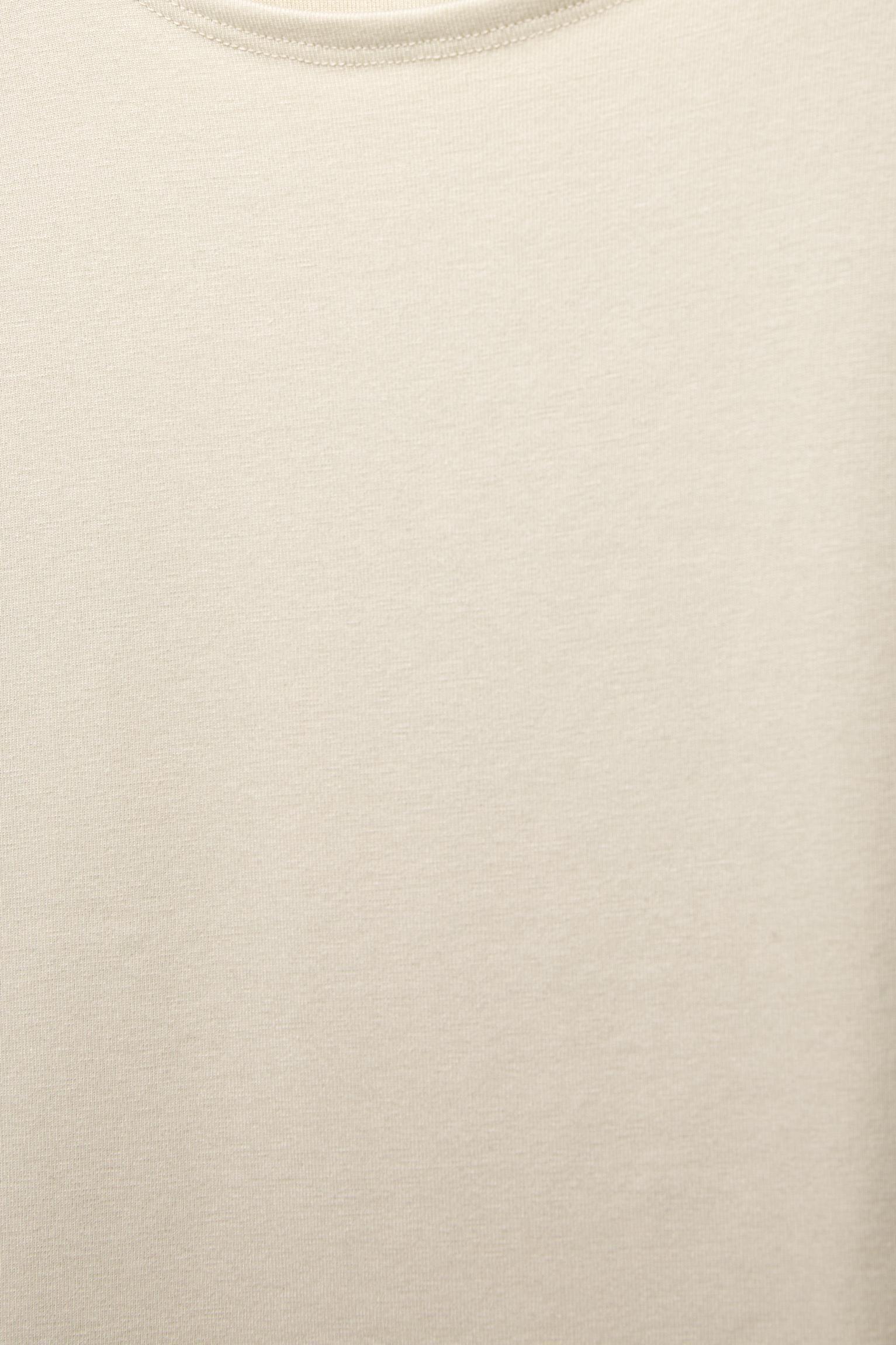 Fitted T-shirt with whole sleeves Product Image