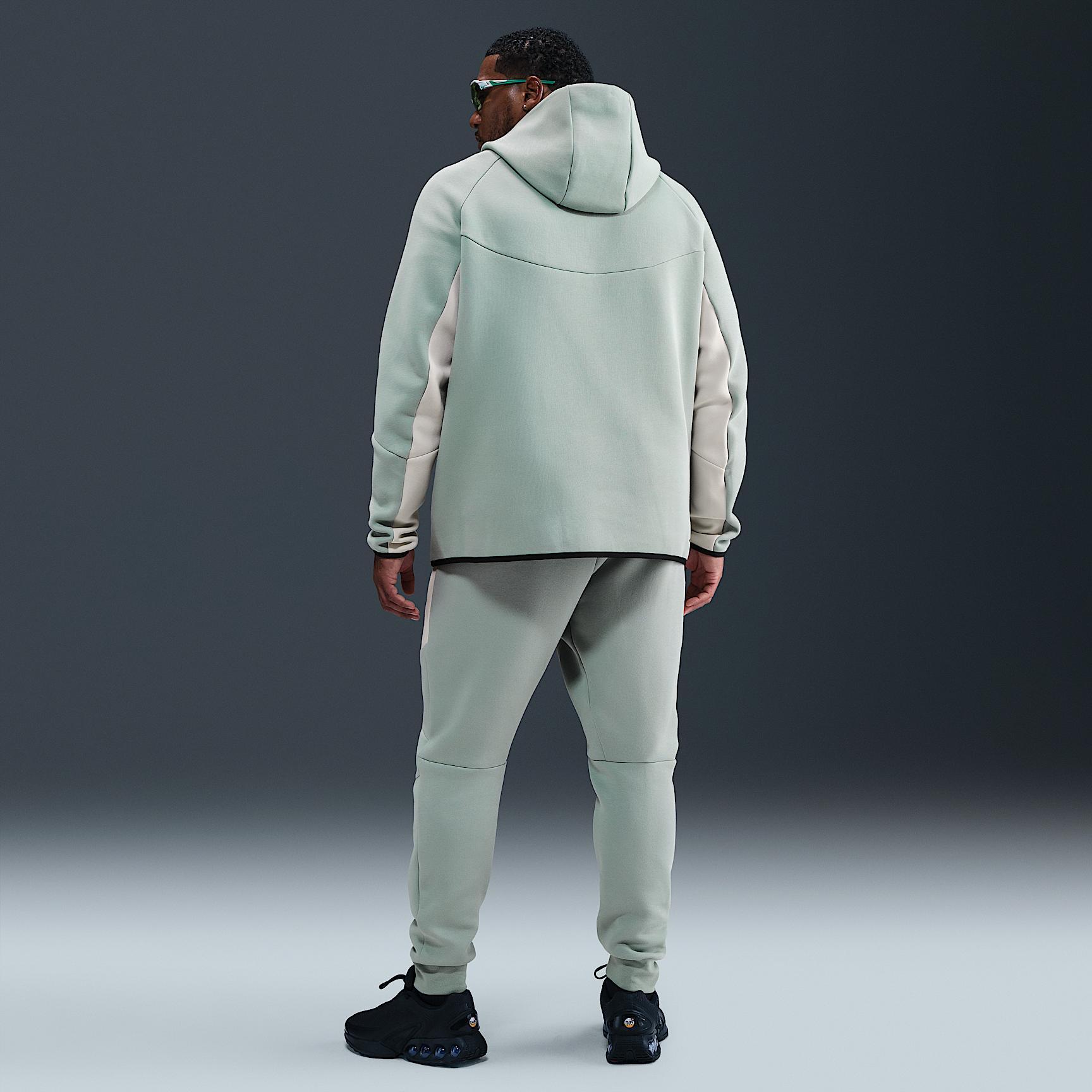 Nike Men's Tech Fleece Windrunner Full-Zip Jacket Product Image