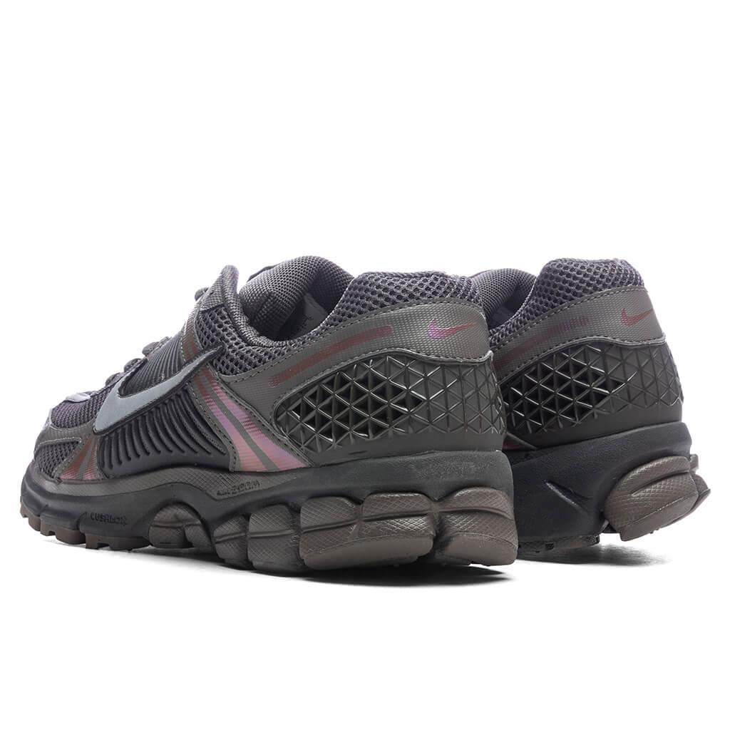 Zoom Vomero 5 - Cave Stone/Metallic Silver/Multi-Color Male Product Image