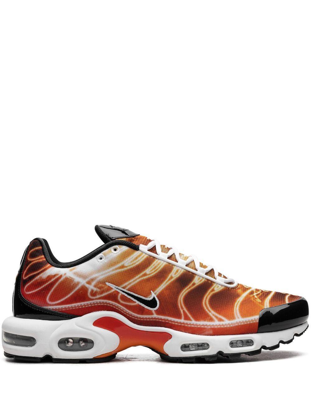 NIKE Air Max Plus "light Photography In Red Product Image