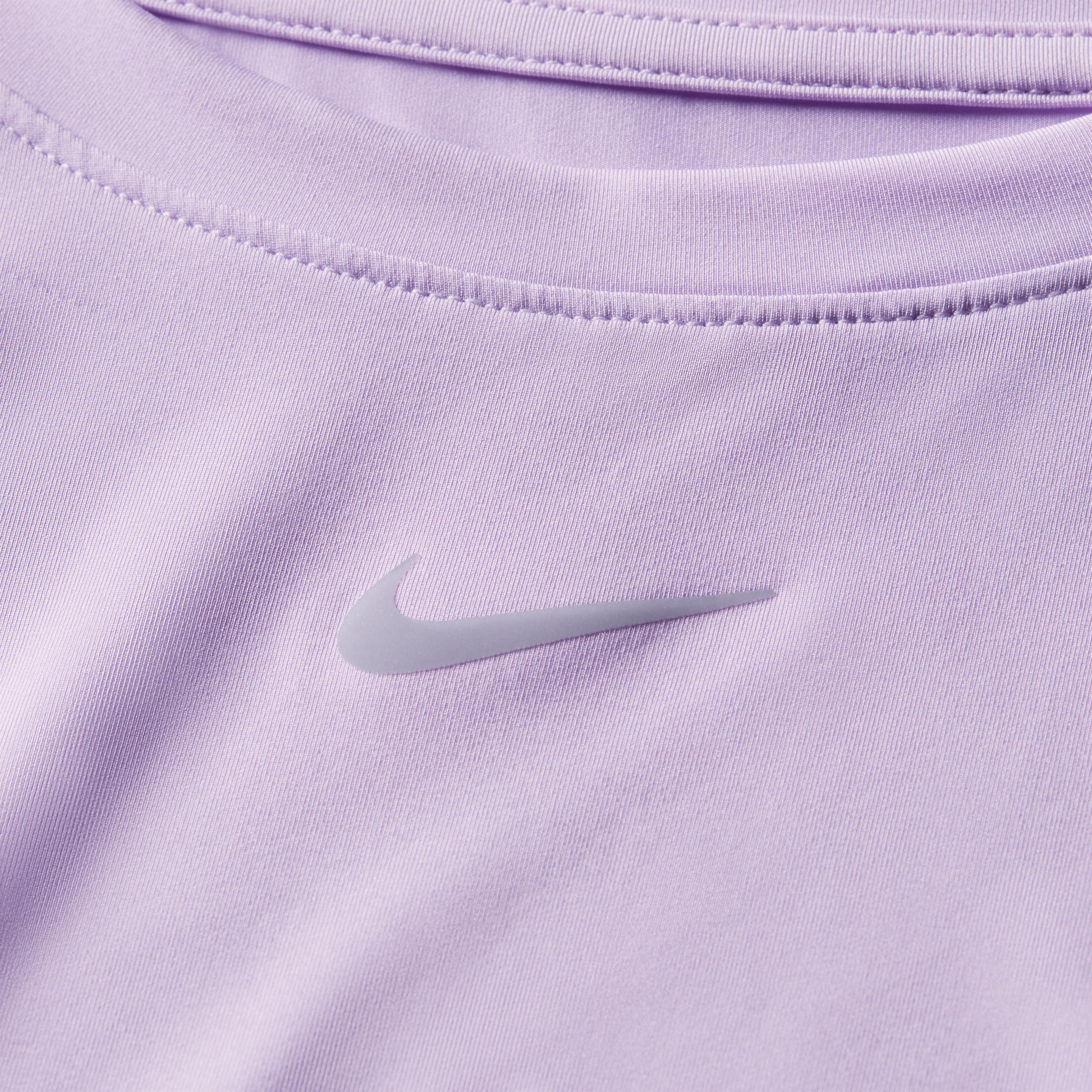 Nike One Classic Women's Dri-FIT Cropped Tank Top Product Image