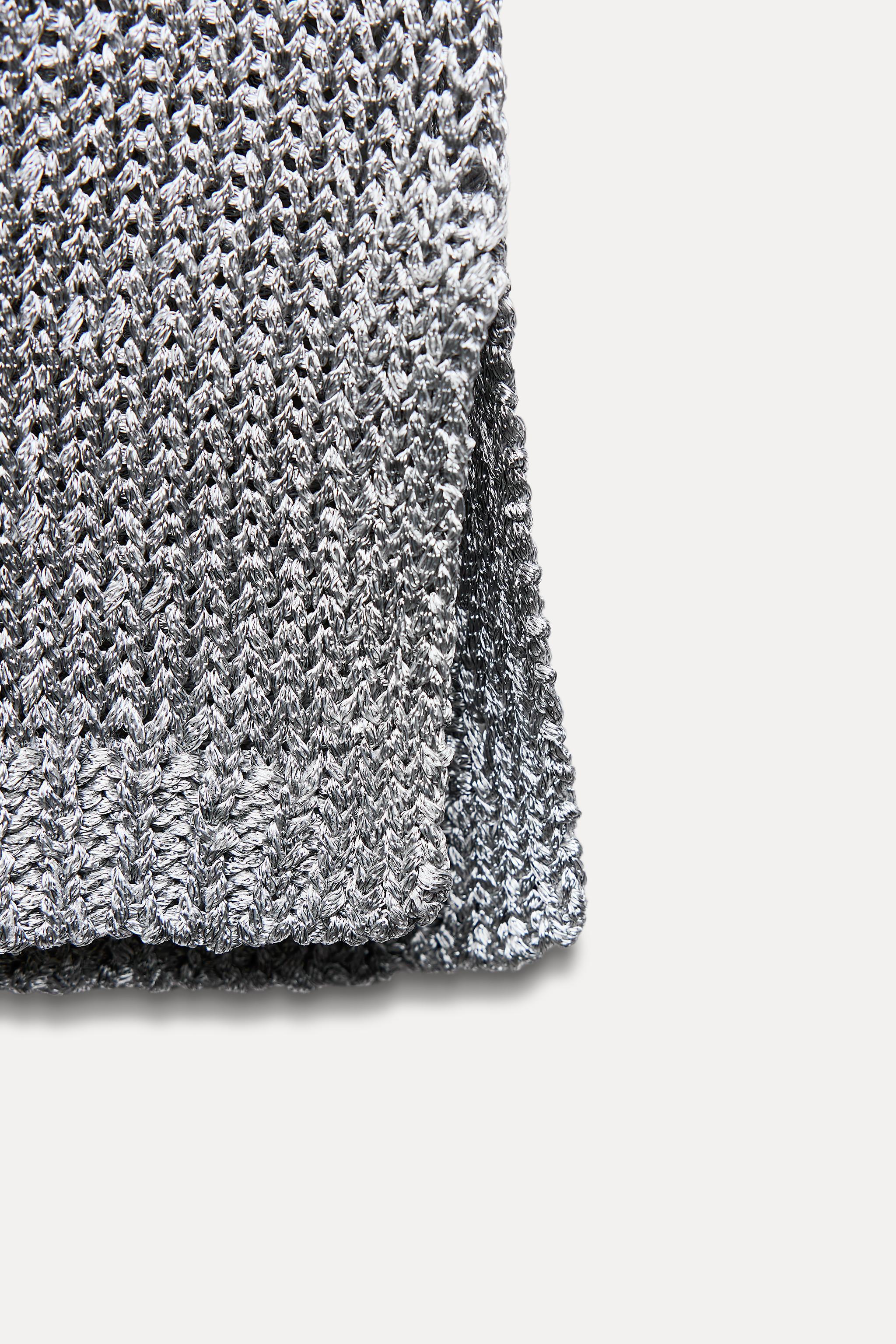 SIMPLE METALLIC KNIT TOP Product Image