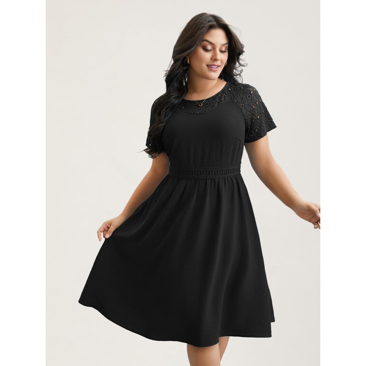 Plus Size Lace Cut-Out Raglan Sleeve Pockets Midi Dress Black Women Timeless Woven ribbon&lace trim Round Neck Short sleeve Curvy BloomChic 26/4X Product Image