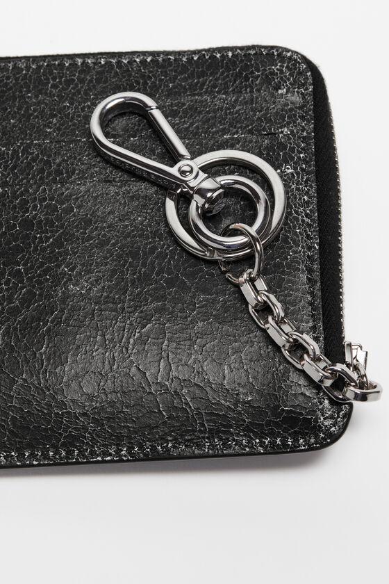 Zip leather wallet Product Image