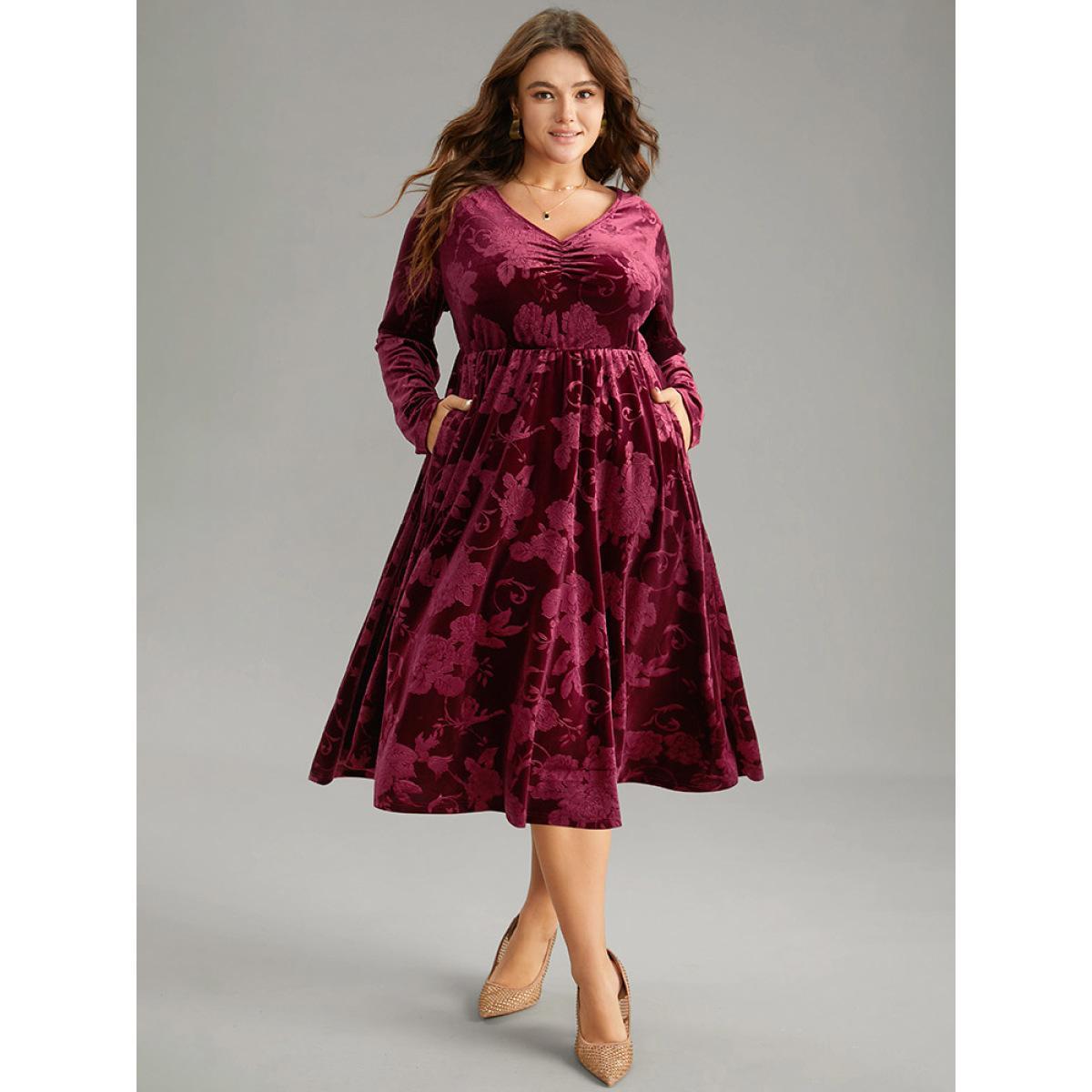 Plus Size Velvet Jacquard Elastic Waist Ruched Dress Scarlet Women Elegant Velvet V-neck Long Sleeve Curvy Midi Dress BloomChic 26/4X Product Image