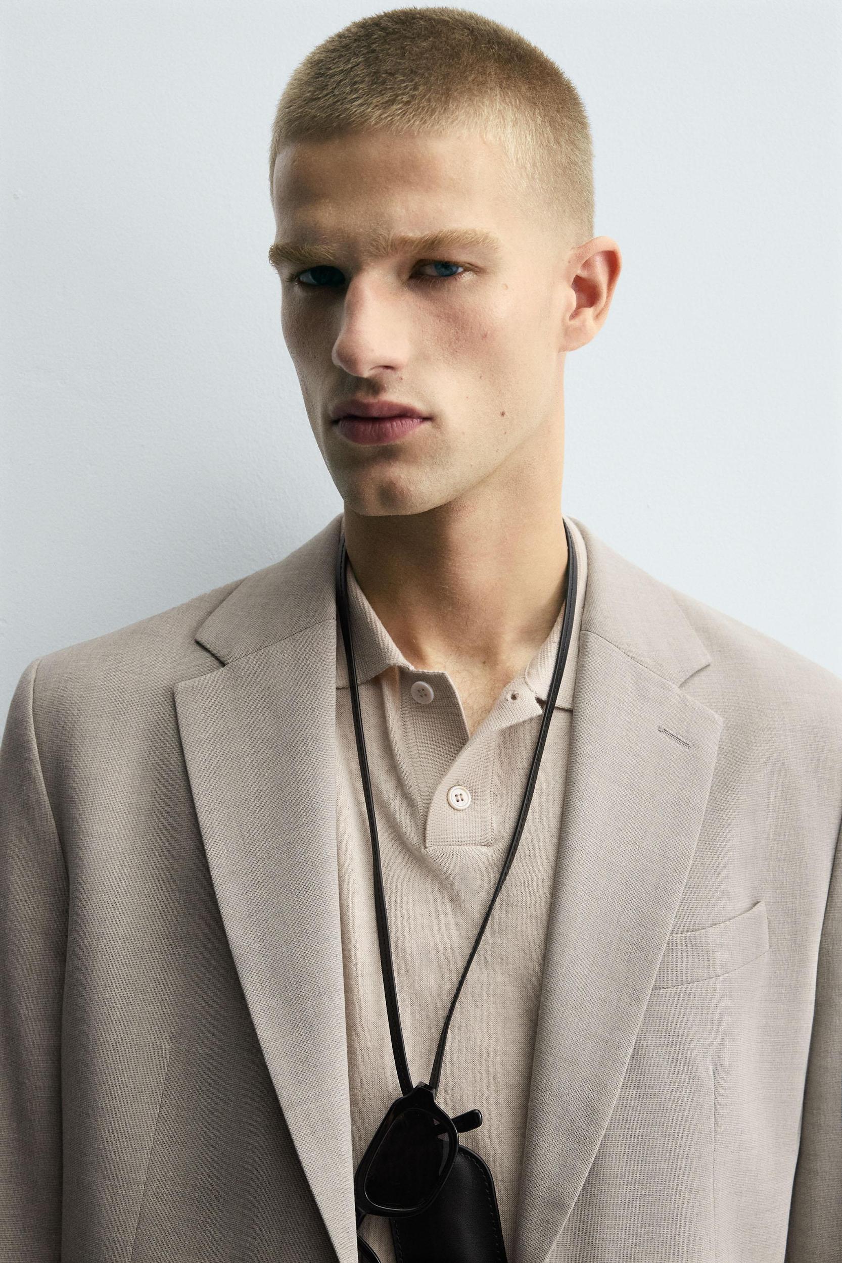 TEXTURED SUIT BLAZER Product Image