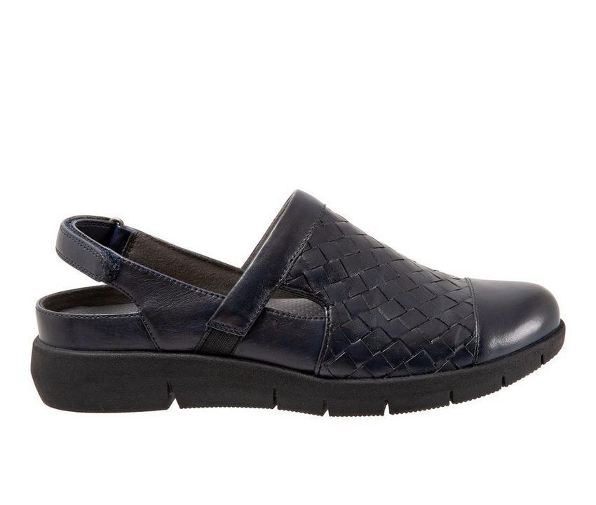 Women's Softwalk Salina Woven II Clog Product Image