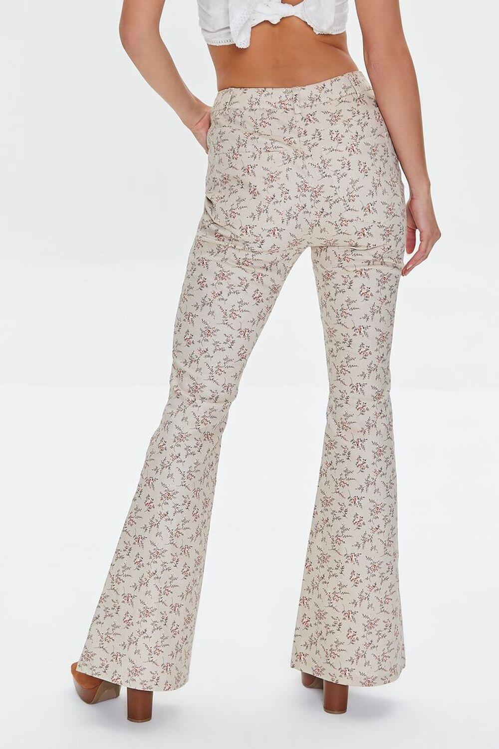 Ditsy Floral Print Flare Pants | Forever 21 Product Image