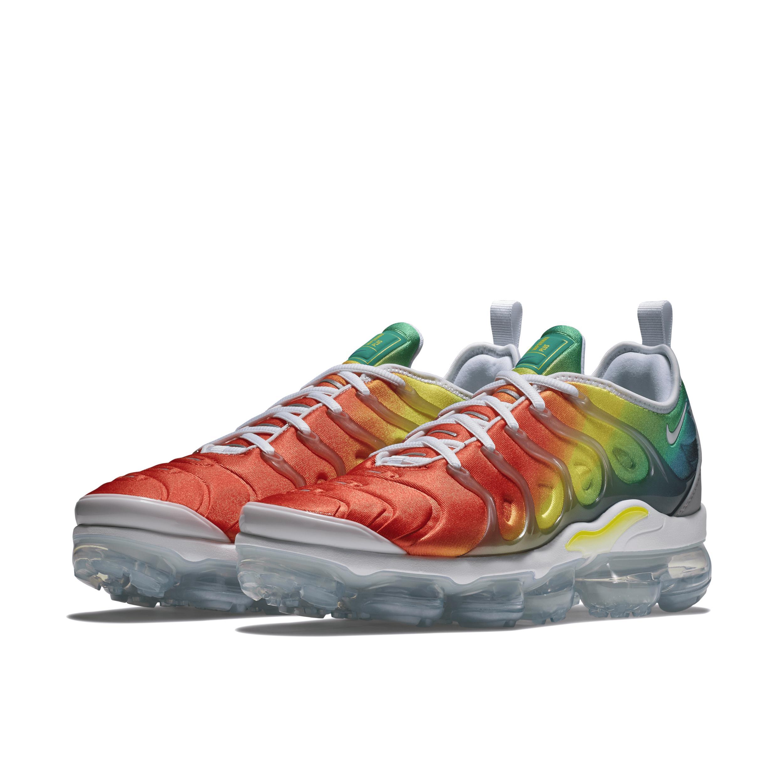 Nike Air VaporMax Plus Men's Shoes Product Image