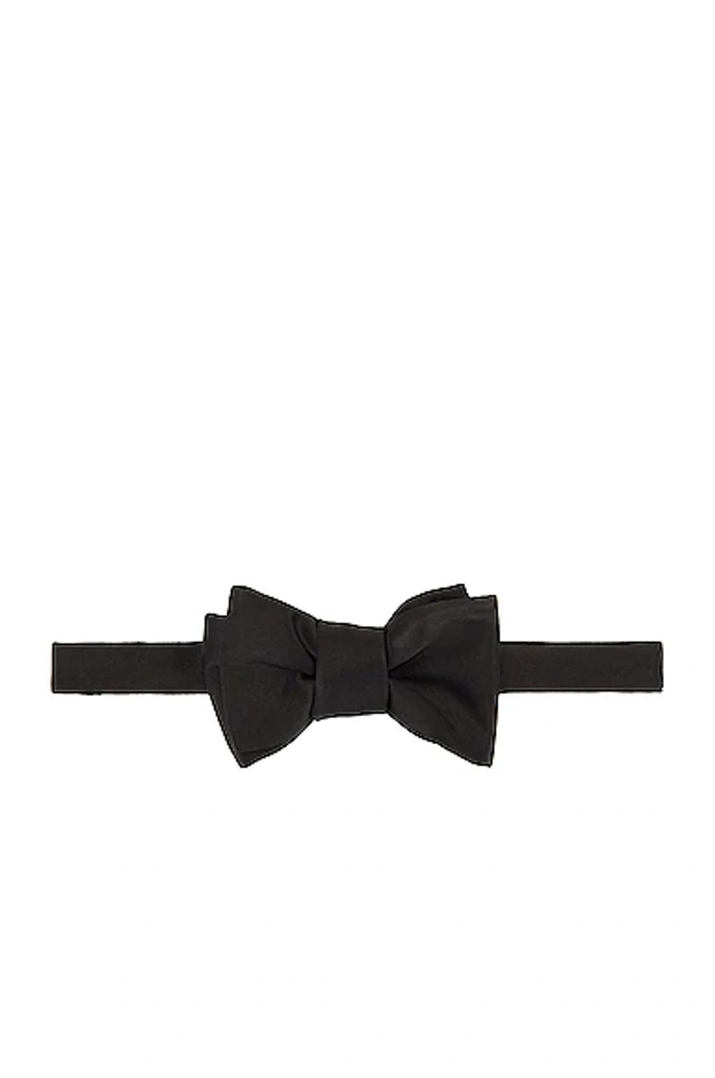 TOM FORD Pre-tied Silk-grosgrain Bow Tie In Black Product Image