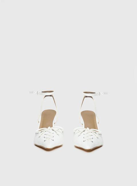 Nilah Pointed Toe Heels White Product Image