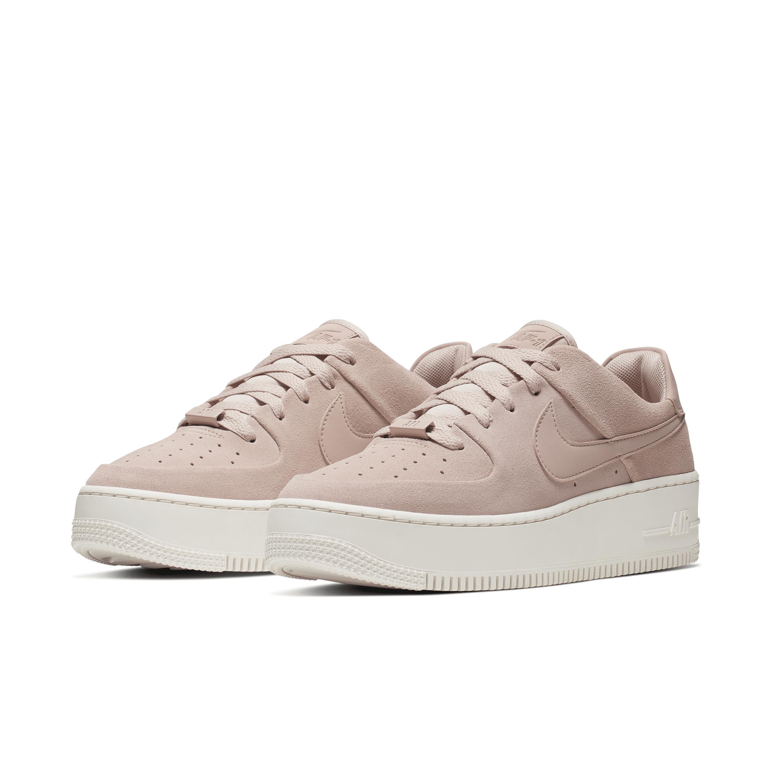 Nike Women's Air Force 1 Sage Low Shoes Product Image