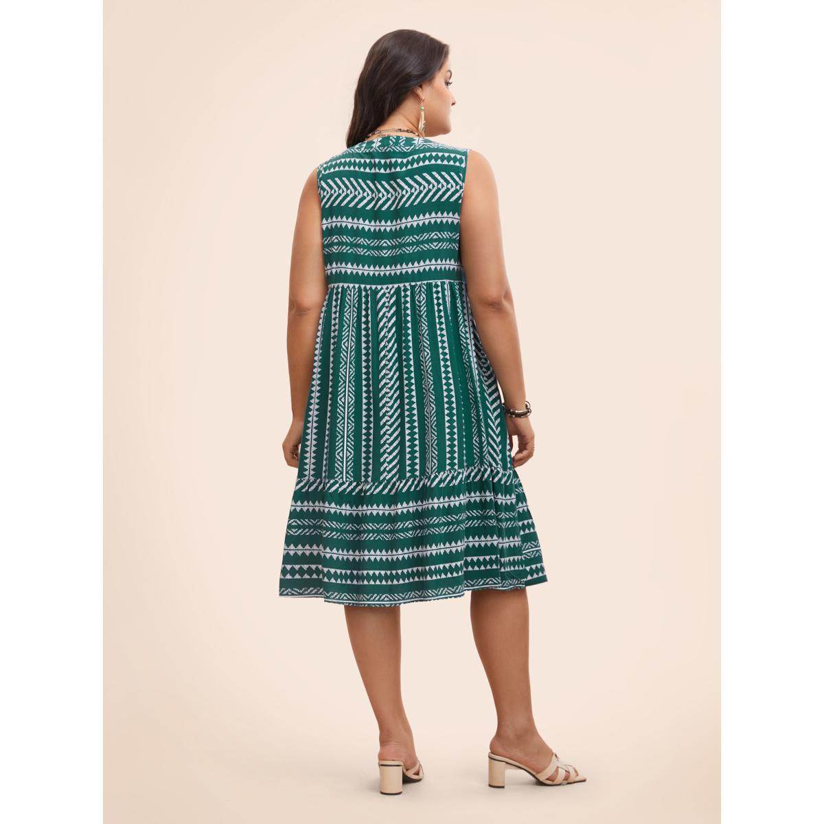 Plus Size Striped Geometric Pocket Ruffle Hem Sleeveless Tank Dress DarkGreen Women Casual Non V-neck Sleeveless Curvy BloomChic 26/4X Product Image