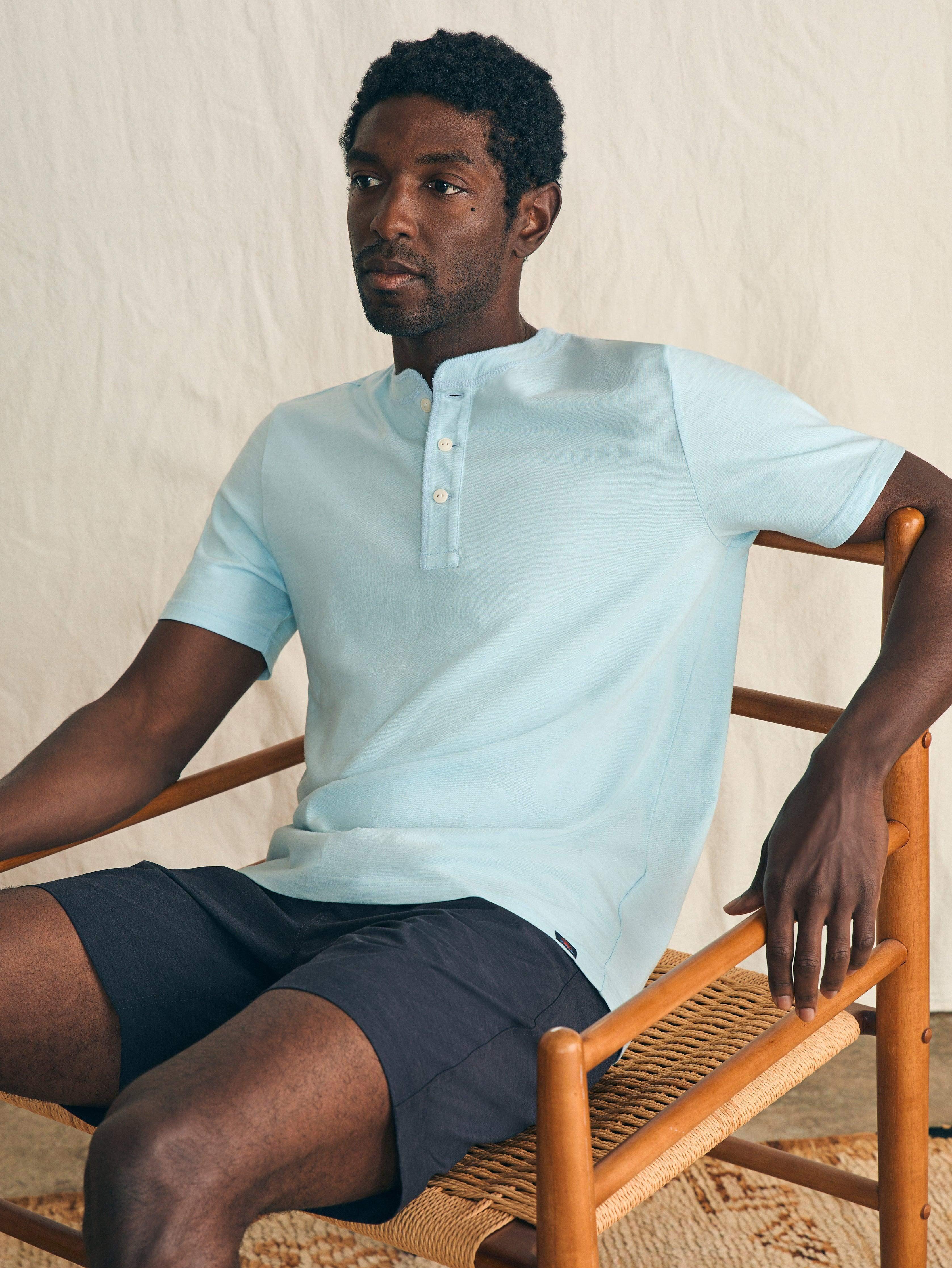 Short-Sleeve Sunwashed Henley - Blue Oasis Male Product Image