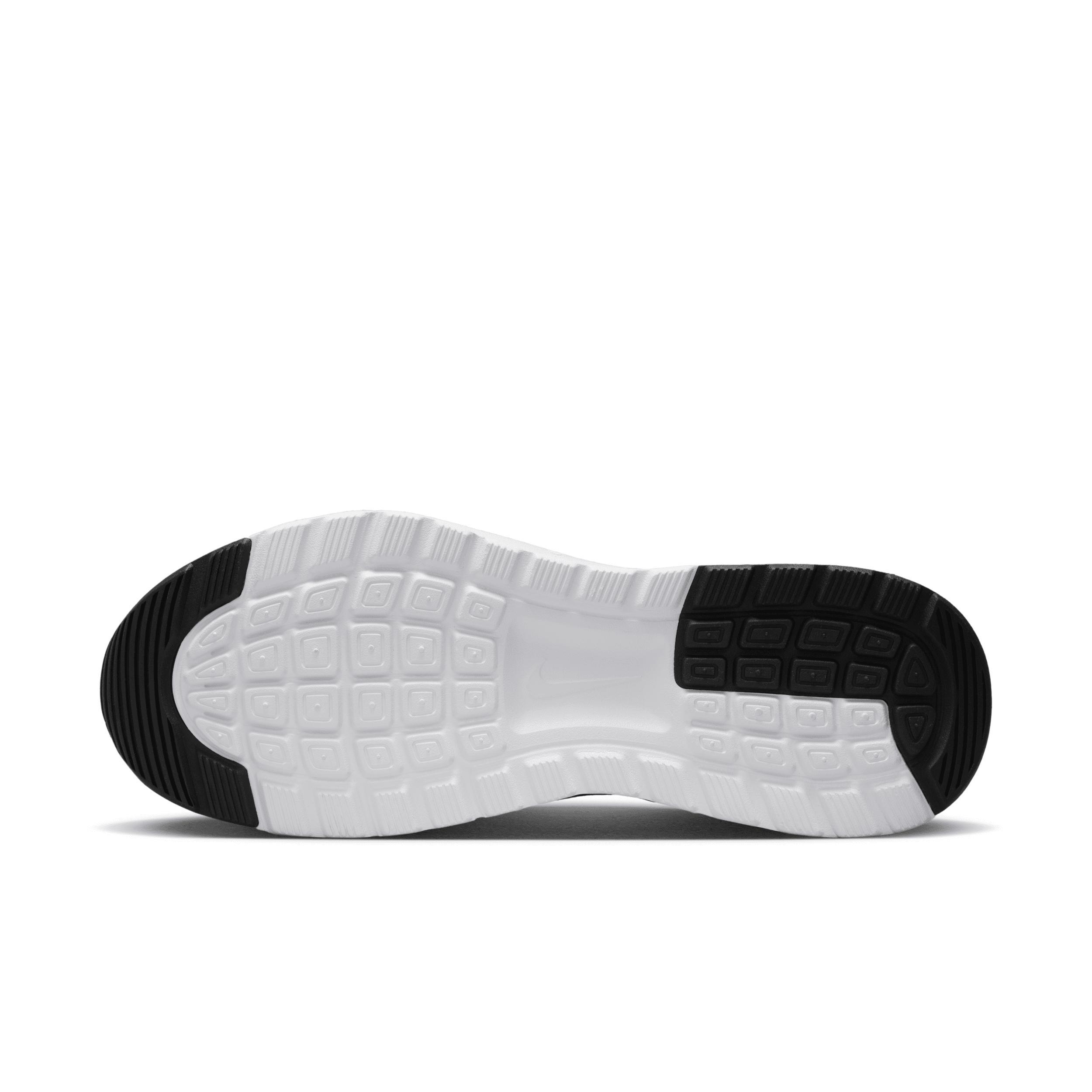 Nike Women's Air Max Nuaxis Shoes Product Image