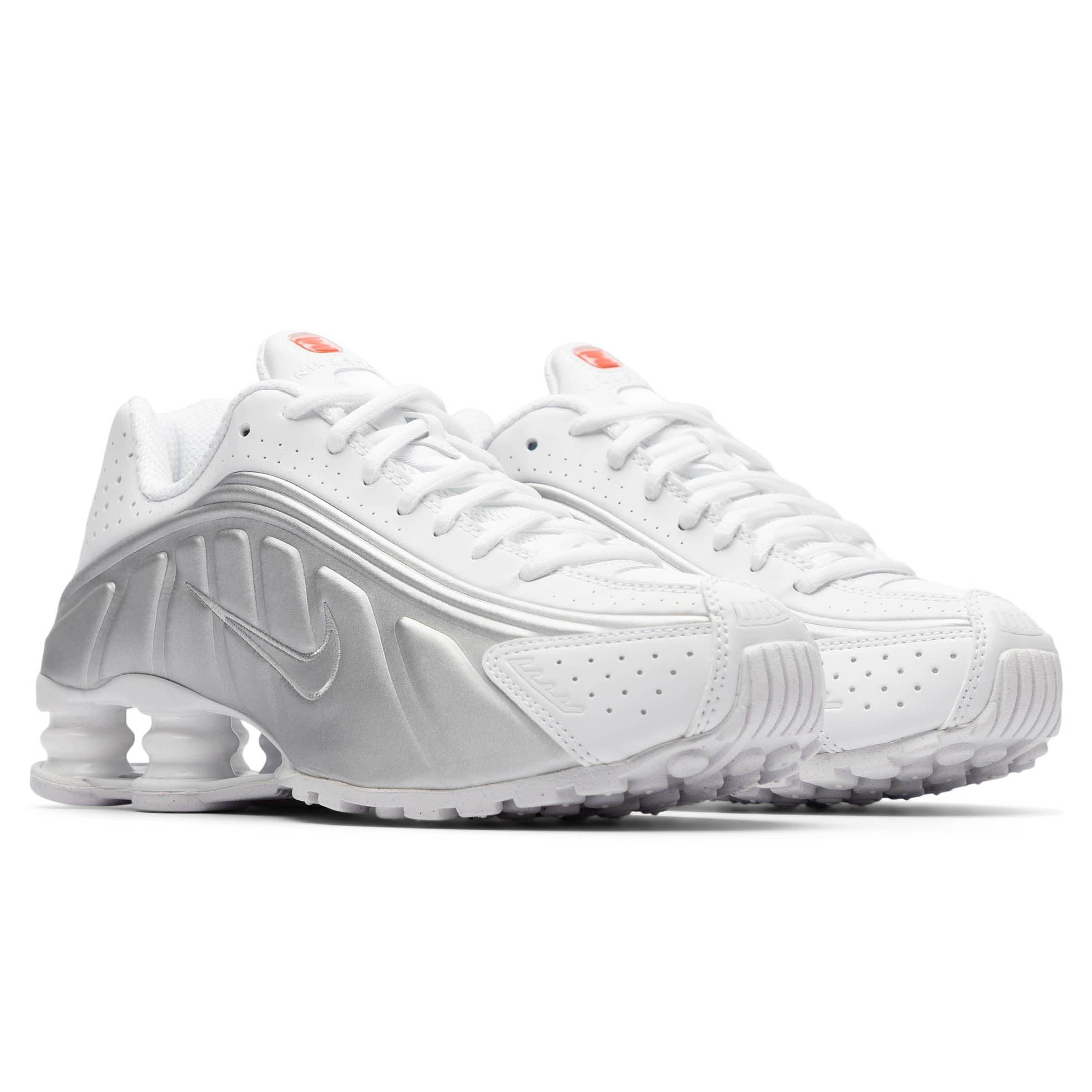 WOMEN'S SHOX R4 Product Image