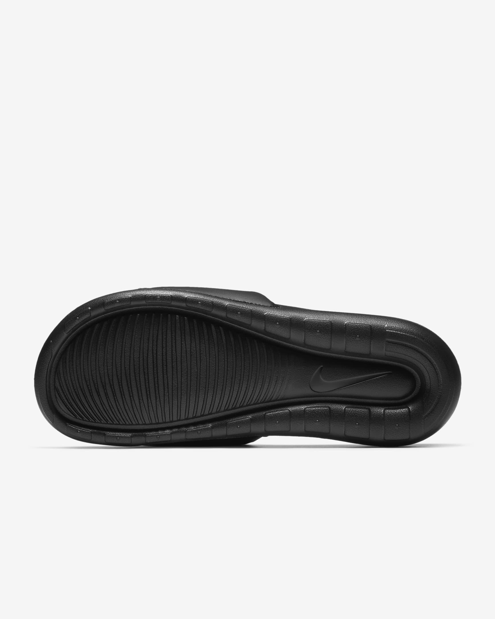 Nike Men's Victori One Slides Product Image