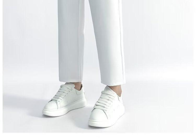 Mid Rise Plain Crop Straight Leg Pants Product Image