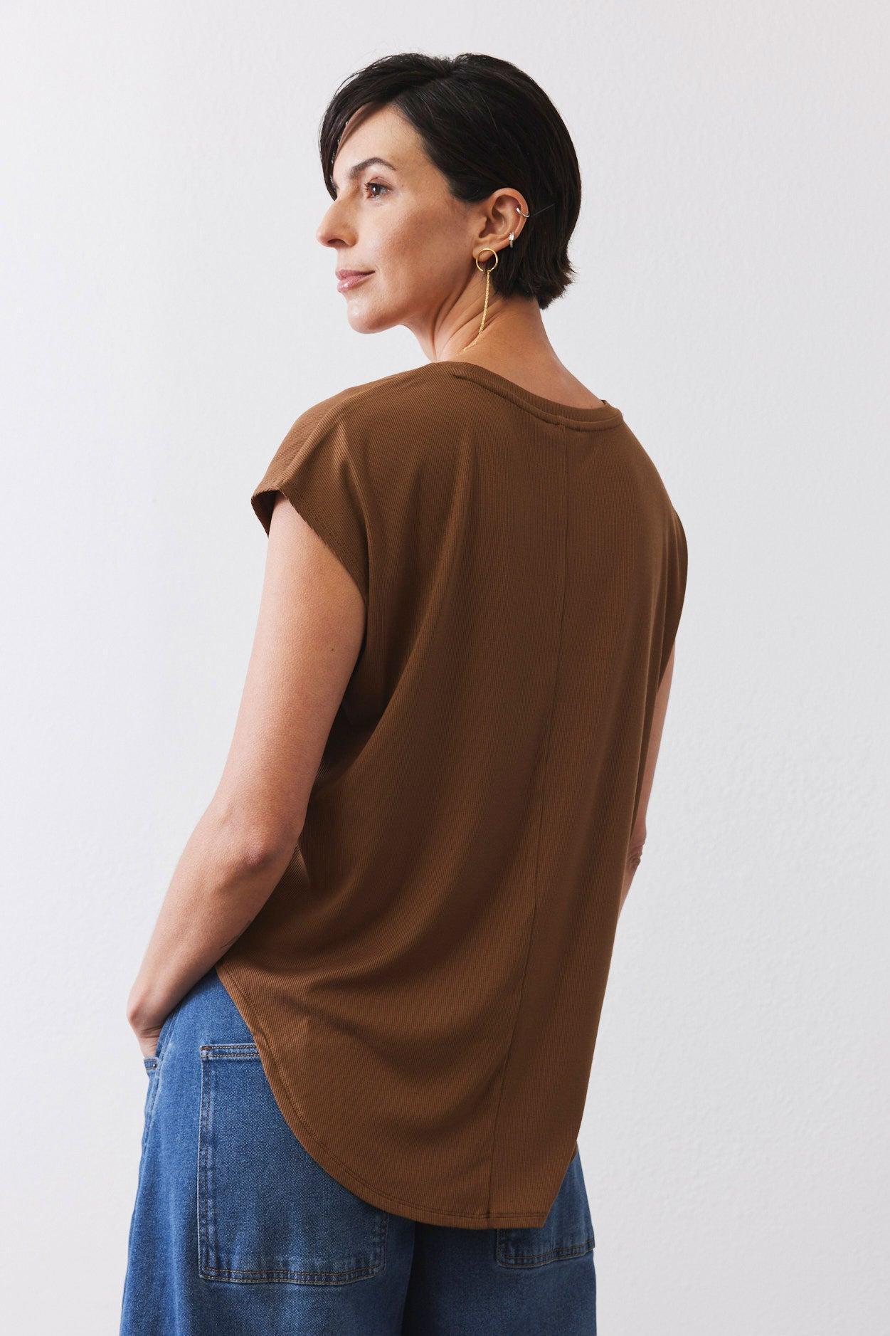 The Ribbed Tuck-In Tee Product Image