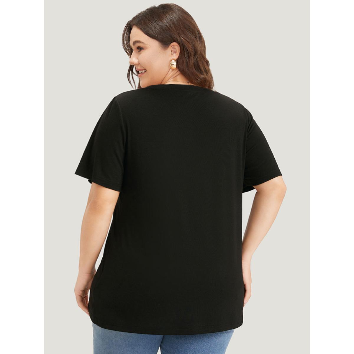 Plus Size Landscape & Letter Print V Neck T-shirt Black Women Casual Printed Landscape Dailywear T-shirts BloomChic 30/6X Product Image