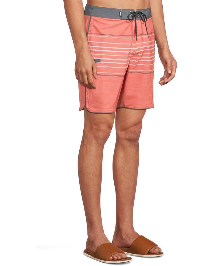 Everyday Stripe Vee 21" Boardshorts Product Image