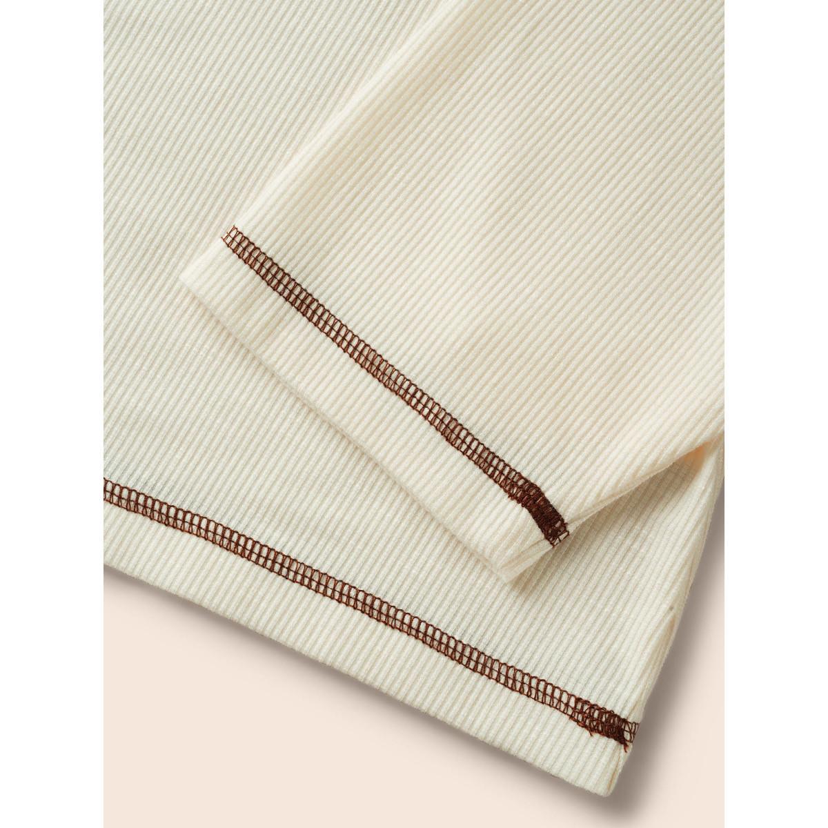 Plus Size Crew Neck Contrast Stitch Raglan Sleeve T-shirt Ivory Women Casual Topstitching Round Neck Everyday T-shirts BloomChic 26/4X Product Image