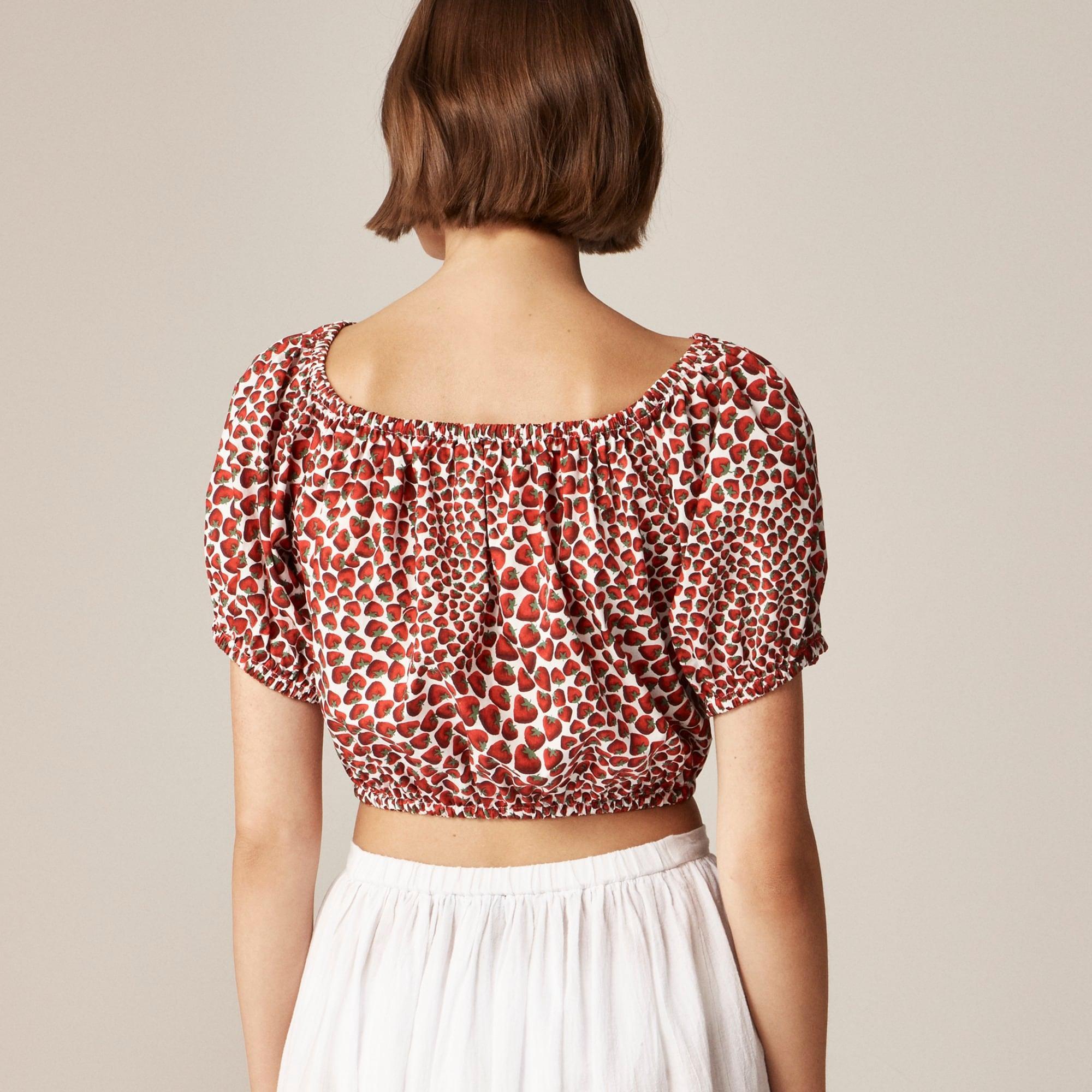 Cinched-waist cropped top in strawberry swirl cotton poplin Product Image