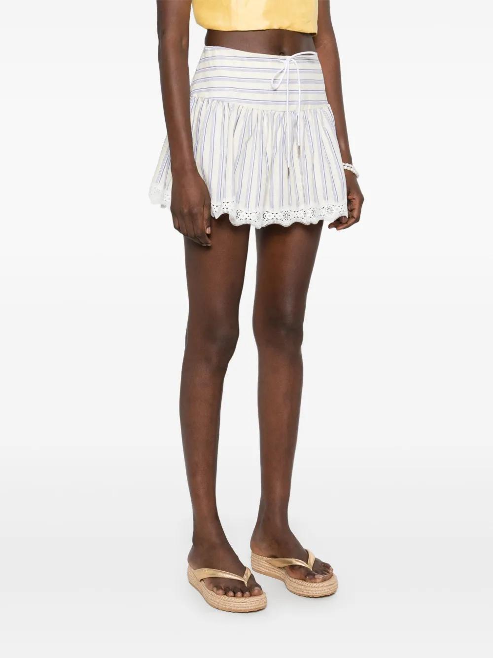 striped shorts  Product Image
