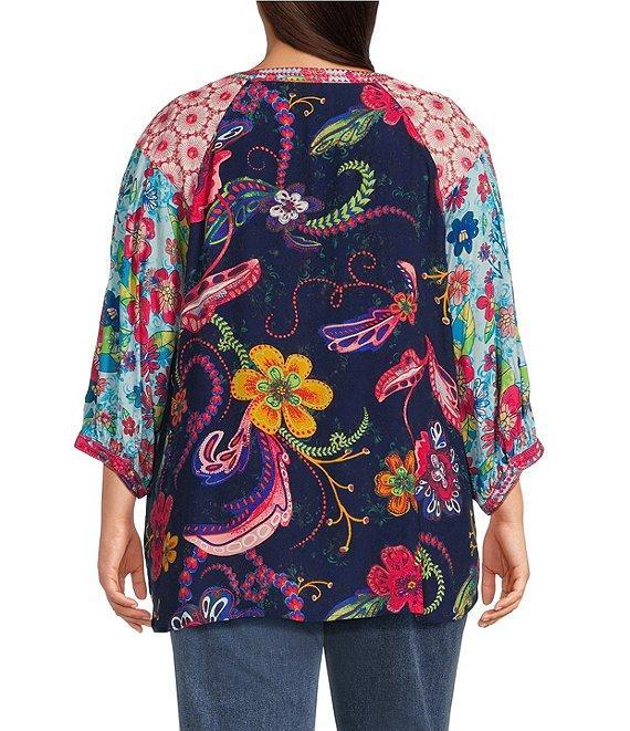 John Mark Plus Size Woven Embroidered Split V-Neck 3/4 Sleeve Tunic Product Image