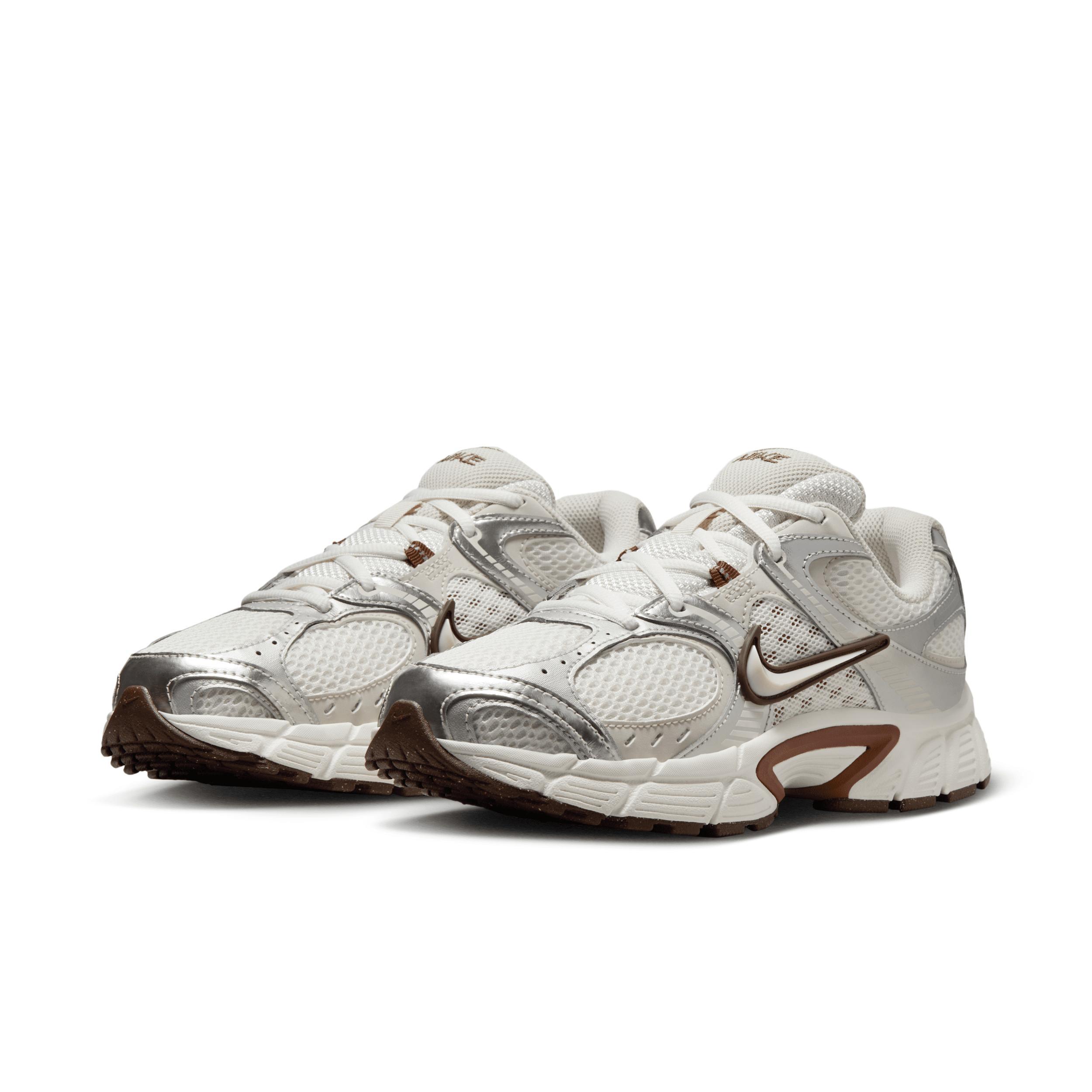 Nike Womens V5 RNR Shoes with Reflective Accents | HQ7901-102 Product Image