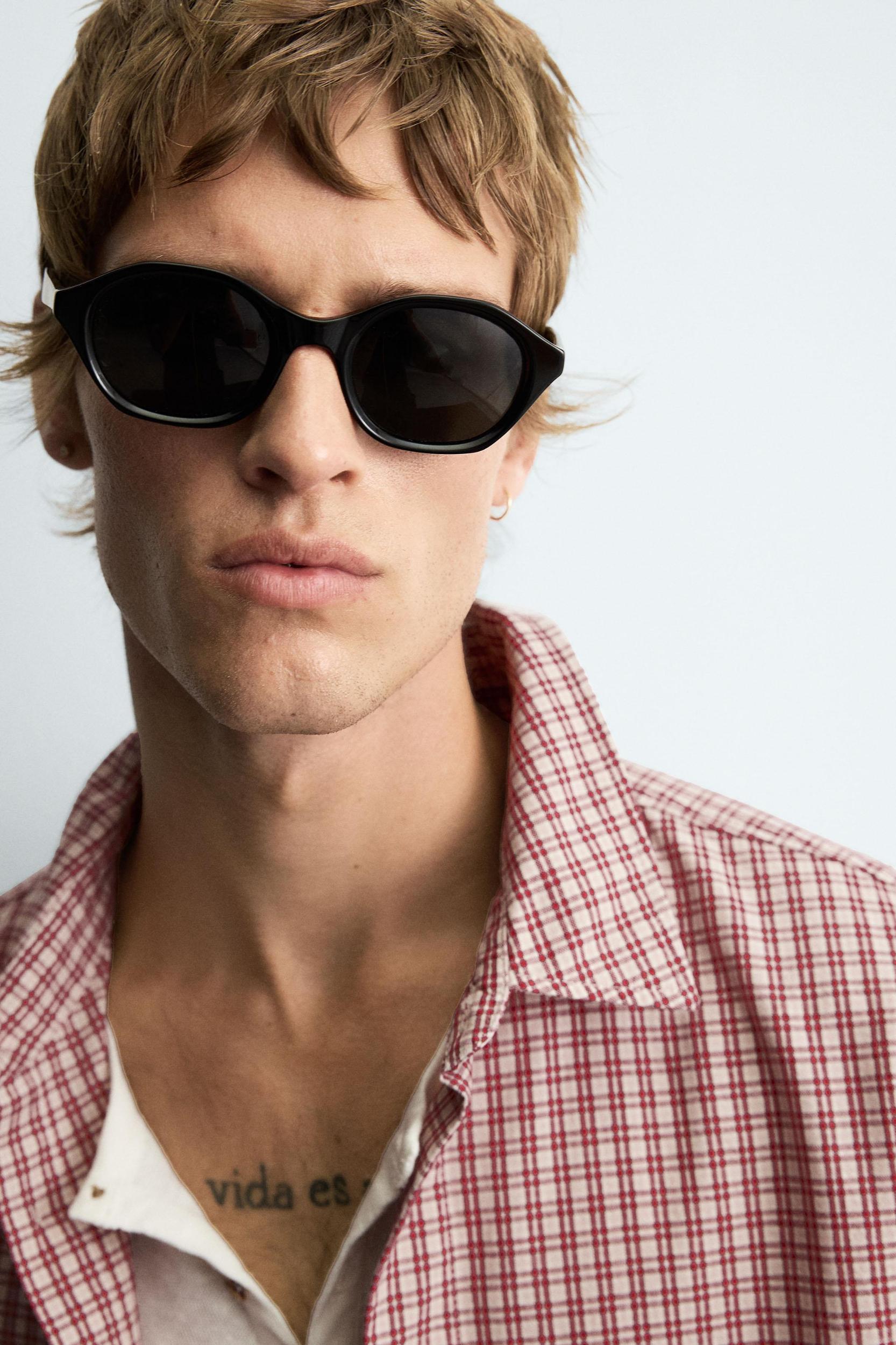 RELAXED FIT PLAID SHIRT Product Image