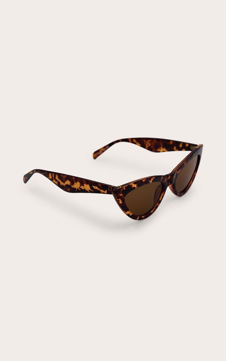 Tortoise Shell Cat Eye Sunglasses Product Image