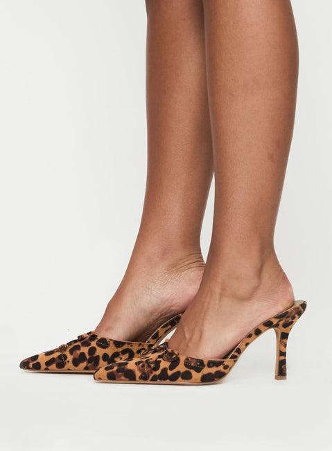 Autumn Moon Pointed Toe Heels Leopard Product Image