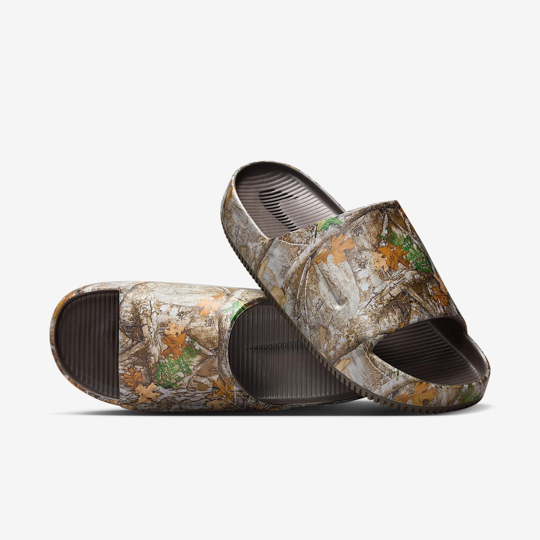 Nike Men's Calm RealTree Slides Product Image