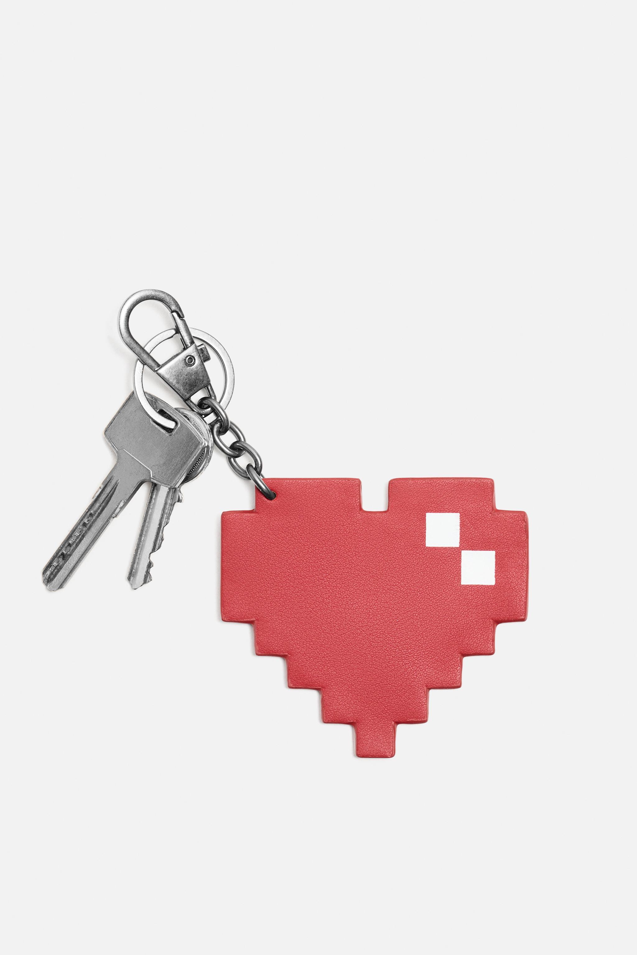 HEART KEYCHAIN Product Image