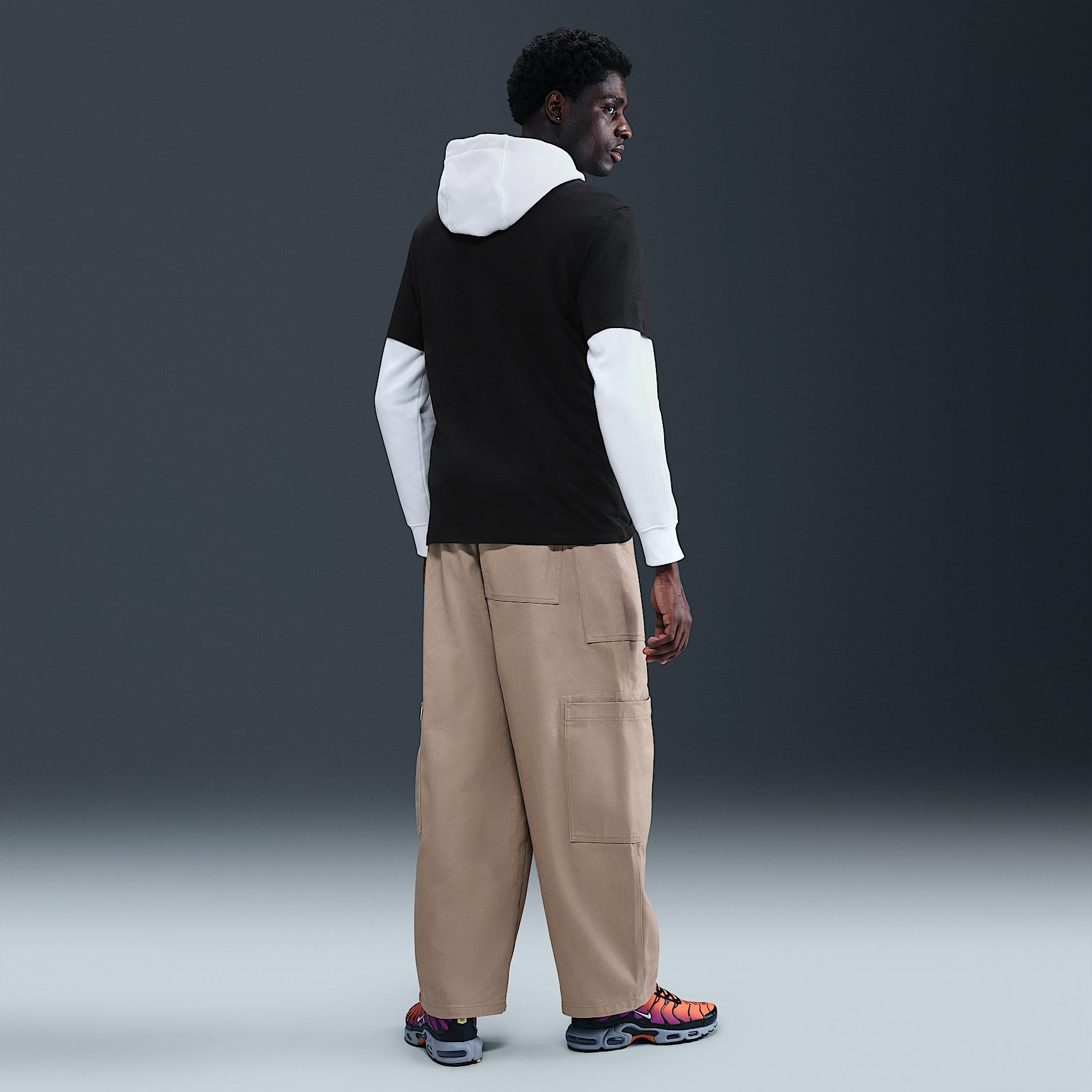 Nike Sportswear T-Shirt Product Image