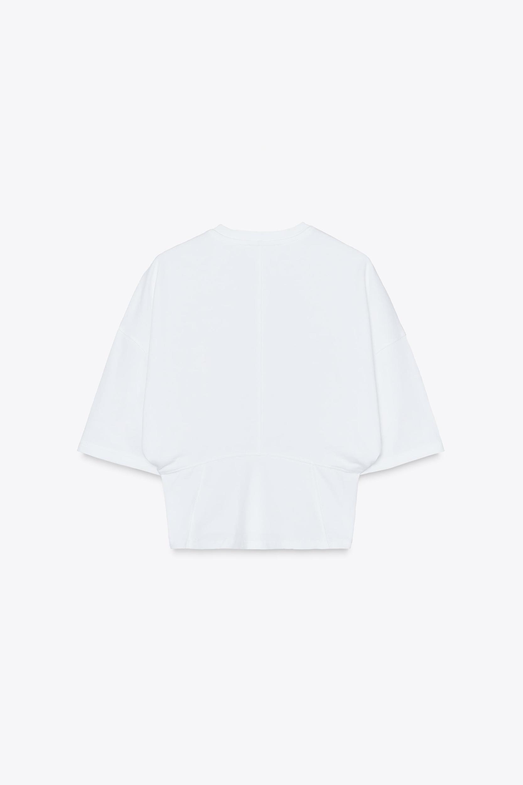FITTED WAIST T-SHIRT Product Image