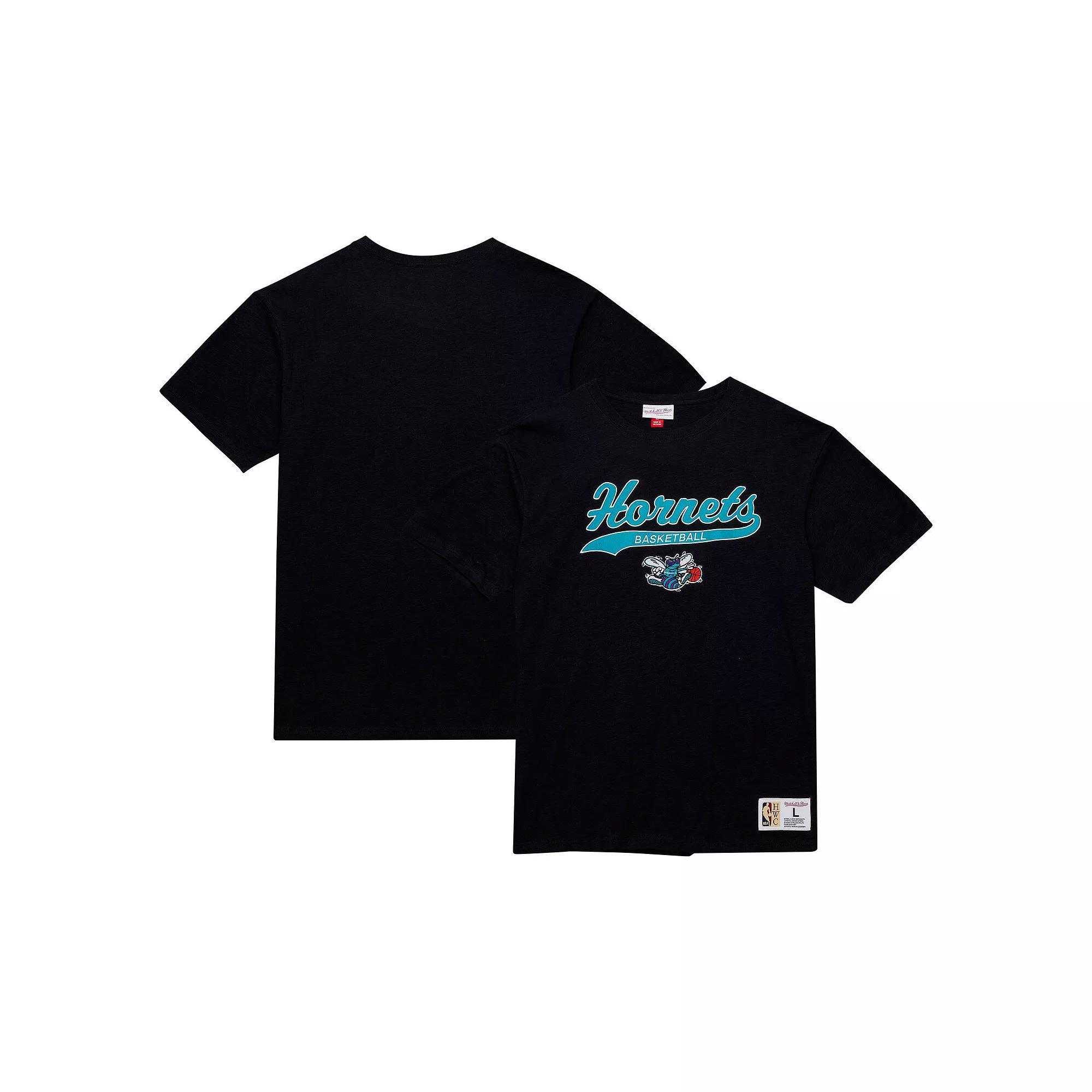 Men's Mitchell & Ness Black Charlotte Hornets Hardwood Classics Felt Applique Slub T-Shirt, Size: Medium, Chr Black Product Image